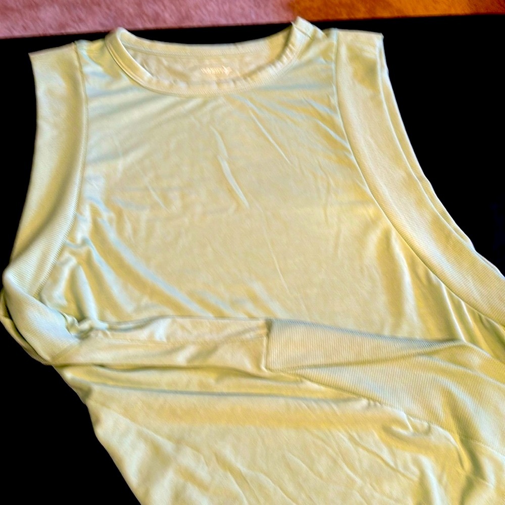 Old Navy active wear shirt